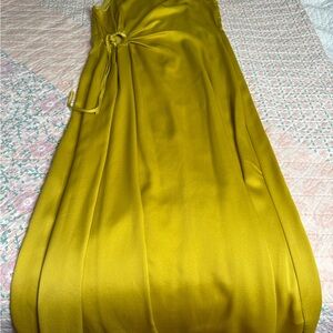 Versona Gold Maxi Dress